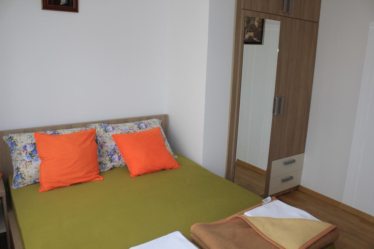 Pjerotic Apartment *