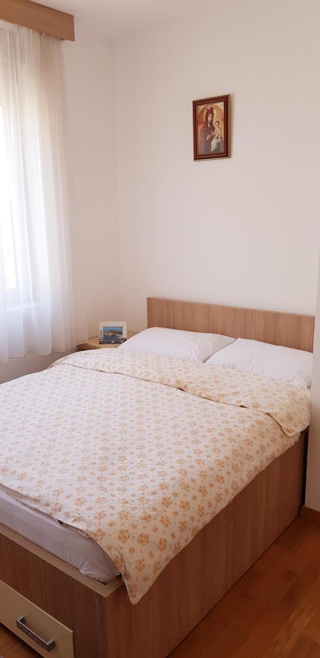 Pjerotic Apartment *