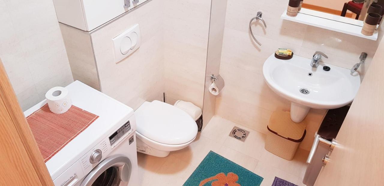 Pjerotic Apartment *